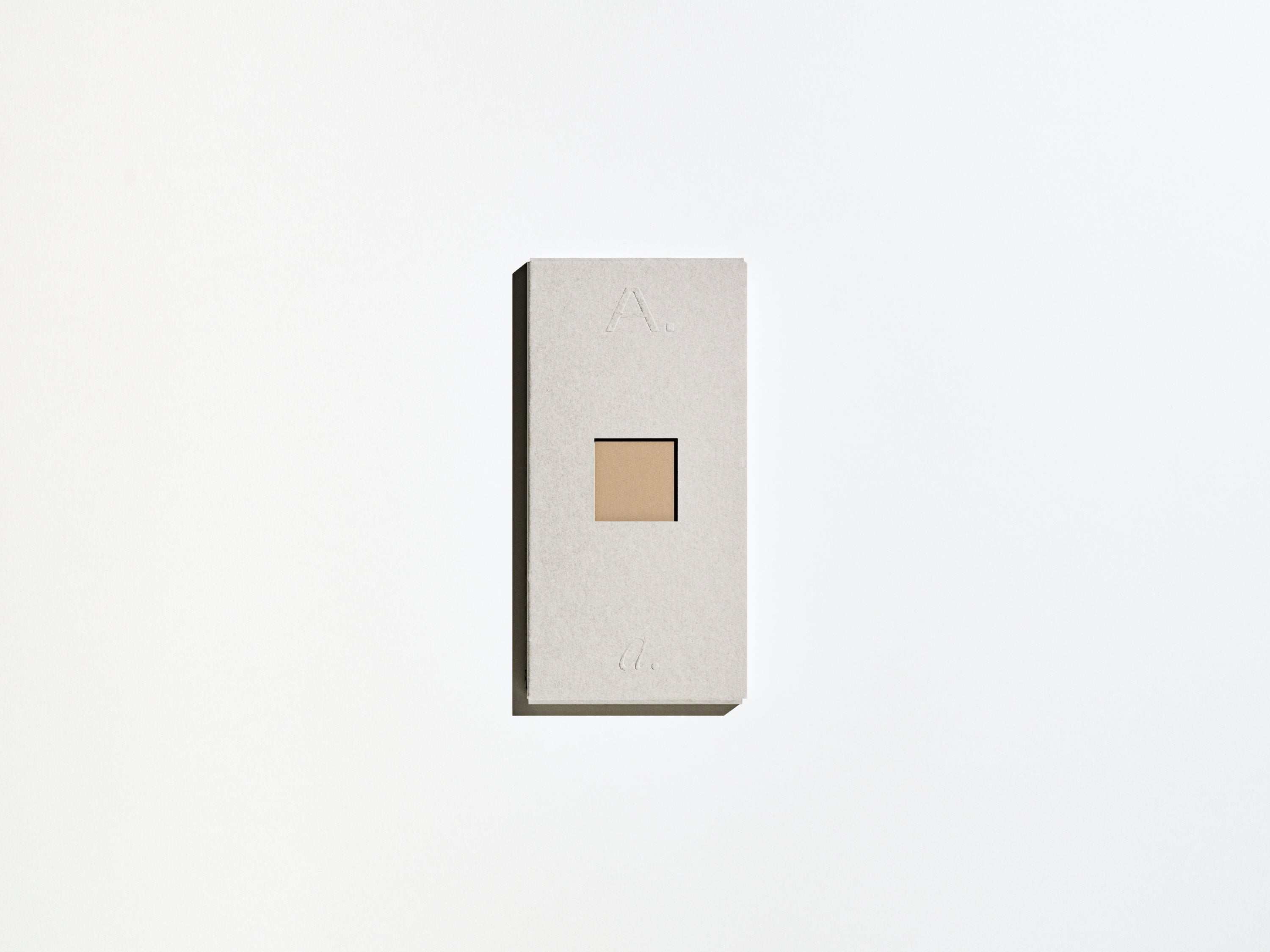 Flat / gloss – A.a. Danto