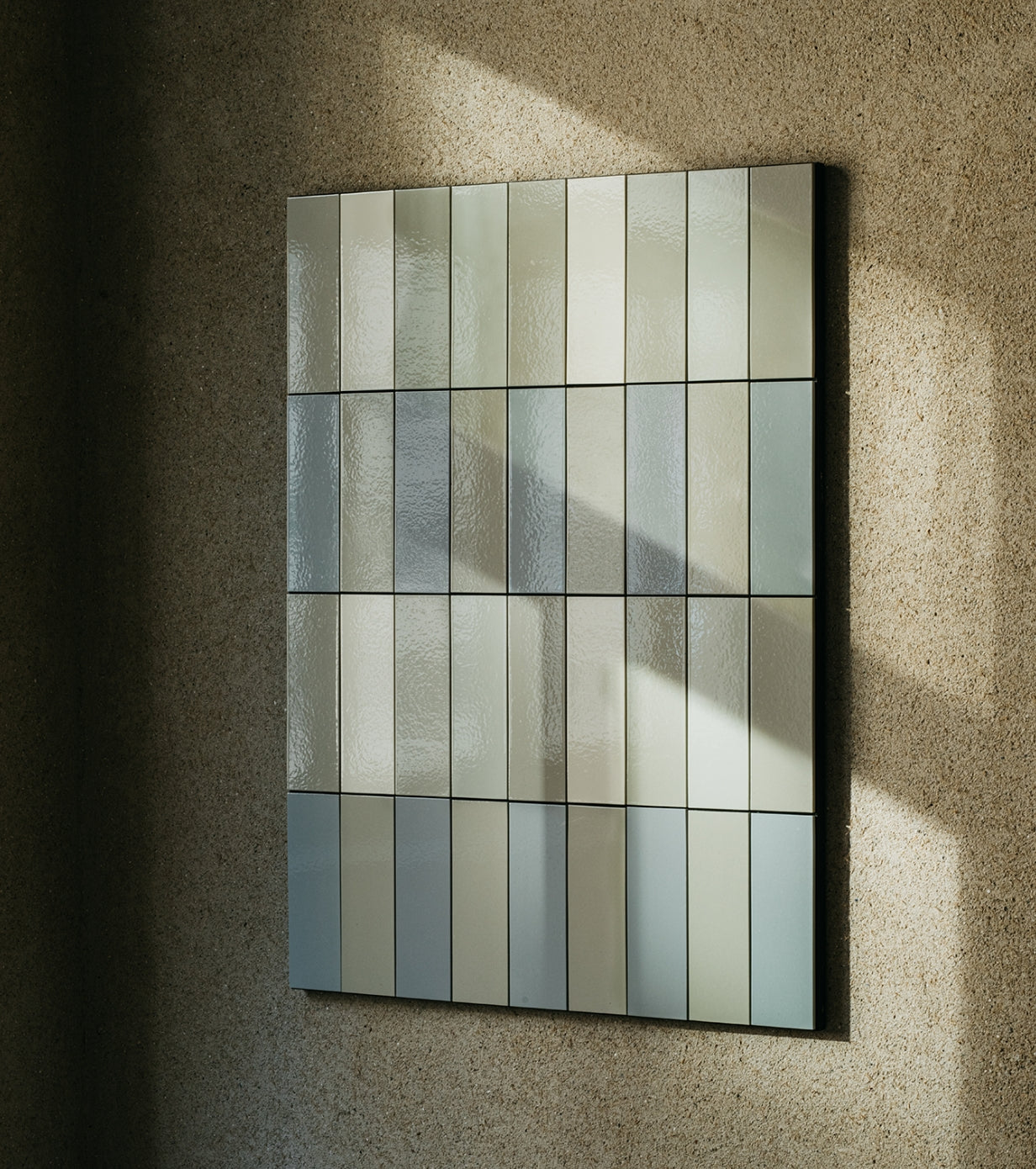 Flat / gloss – A.a. Danto